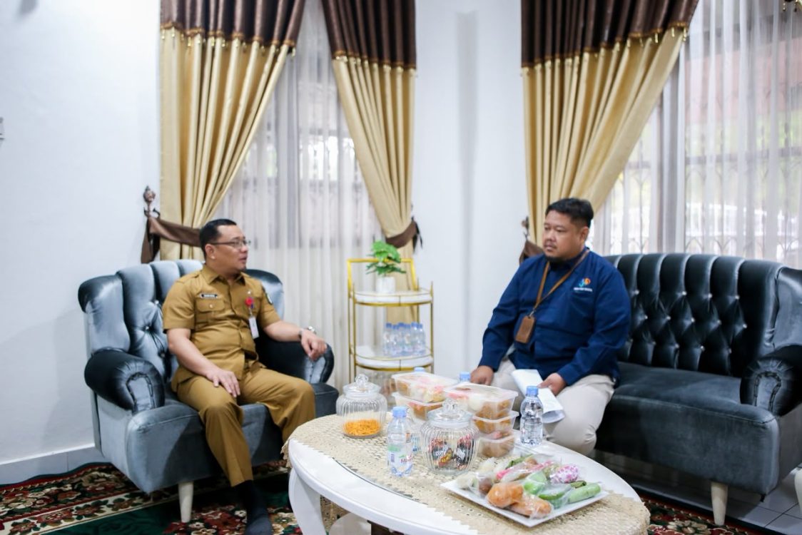 : Badan Pusat Statistik (BPS) Kota Dumai mengunjungi kediaman dinas Sekretaris Daerah Kota Dumai dalam rangka pelaksanaan Sensus Ekonomi 2026. (foto: MC Dumai)