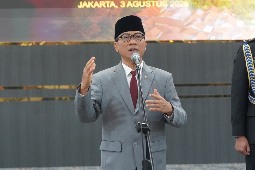 : Menteri Desa dan Pembangunan Daerah Tertinggal (Mendes PDT) Yandri Susanto melantik Pejabat Struktural dan Fungsional di Operational Room, Kantor Kemendes PDT, Senin (3/8/2026). . (Foto: Humas Kemendes PDT)