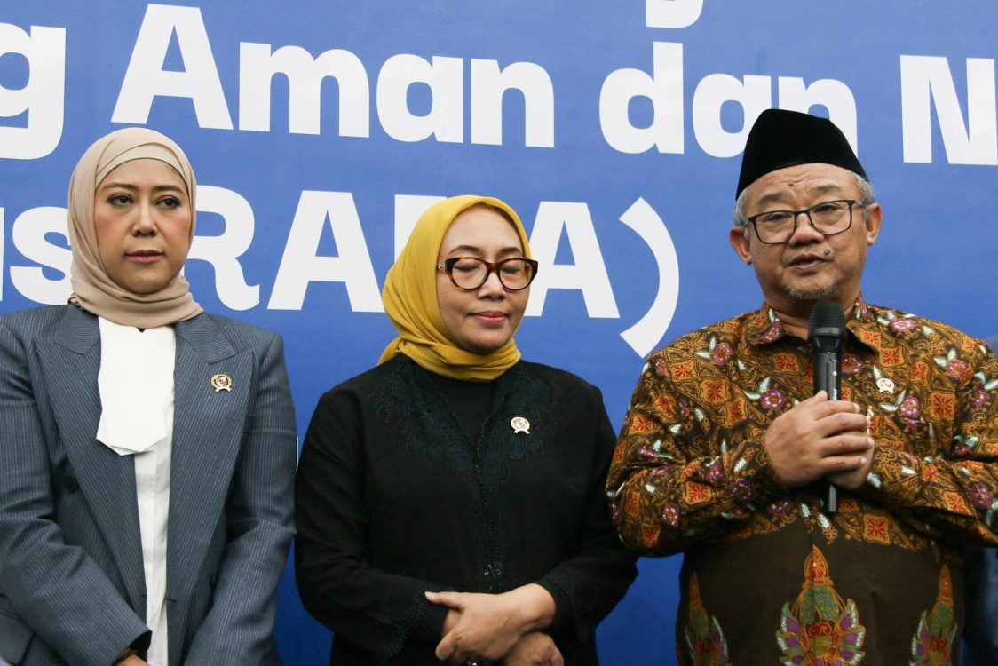 : Menteri Pendidikan Dasar dan Menengah (Mendikdasmen) Abdul Mu'ti dalam Media Ghatering Gerakan Nasional Ruang Aman dan Nyaman Anak (Gernas RANA) di Media Center Kementerian Komunikasi dan Digital (Komdigi), Jakarta. (Foto: Bismo Agung Soekarno Infopublik/Igid)