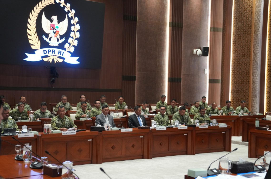 Menhan Hadiri Raker Komisi I DPR RI Bahas RKA Kemhan dan TNI TA 2027
