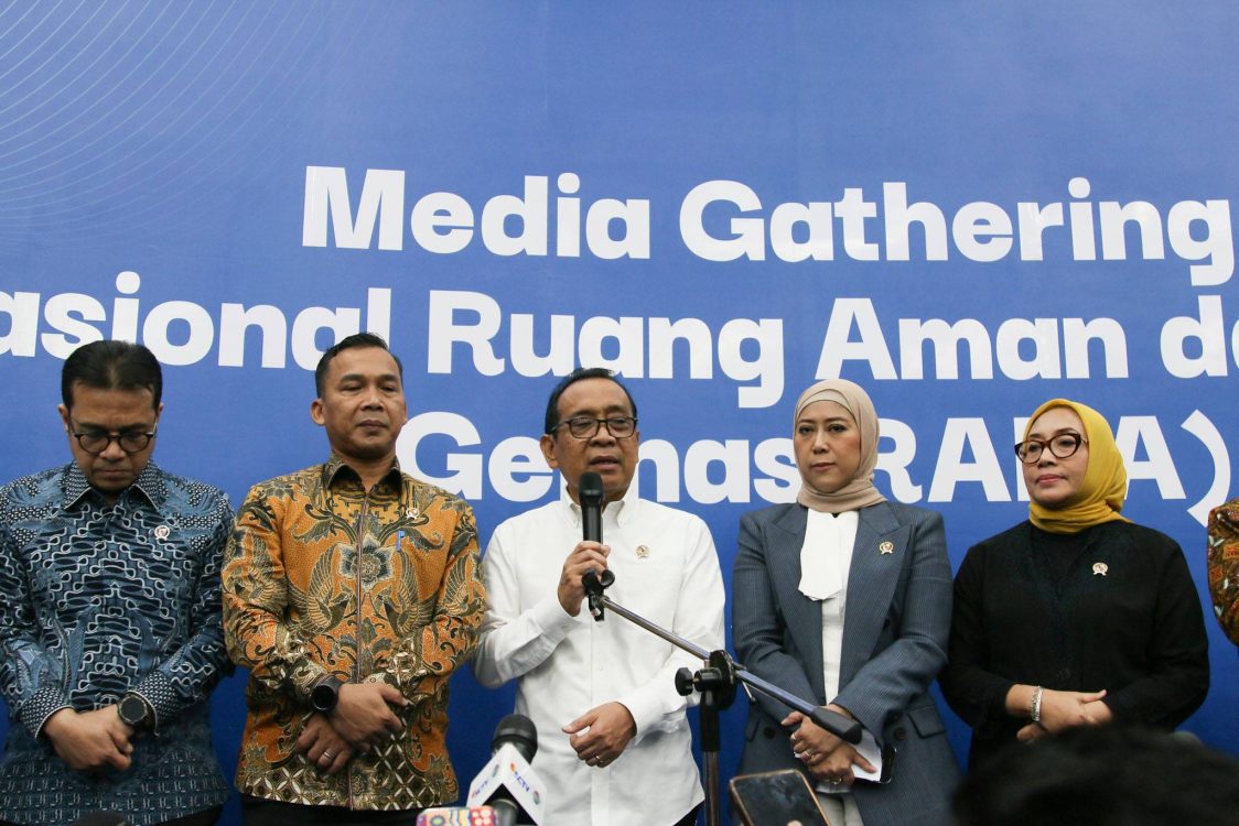 : Menteri Koordinator Bidang Pembangunan Manusia dan Kebudayaan (Menko PMK) Pratikno dalam Media Gathering Gerakan Nasional Ruang Aman dan Nyaman Anak (Gernas RANA) yang diselenggarakan Kementerian Komunikasi dan Digital (Komdigi) di Media Center Komdigi, Jakarta, Selasa (4/8/2026). (Foto: Bismo Agung Soekarno Infopublik/Igid)