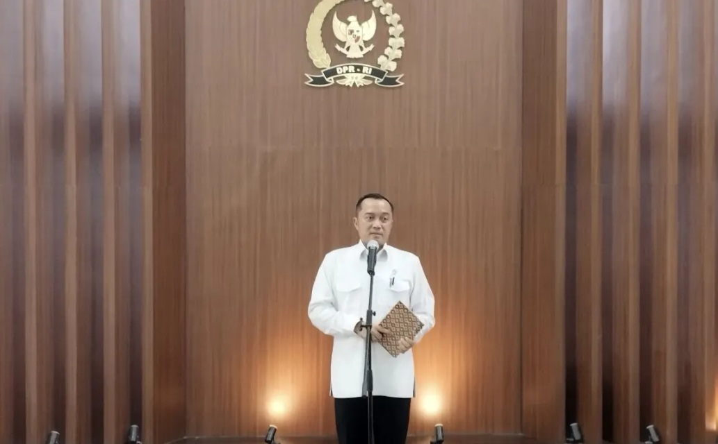 : Menteri Sekretaris Negara Prasetyo Hadi saat memberi keterangan pers di kompleks parlemen, Jakarta, Senin (10/8/2026). (ANTARA/Bagus Ahmad Rizaldi)