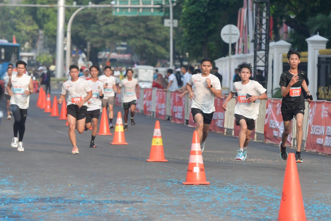 : Pendaftaran Merdeka Run 2026 resmi dibuka Rabu (12/8/2026) pukul 17.00 WIB. Ajang lari gratis sejauh 8 kilometer ini akan digelar dari Istana Merdeka Jakarta pada 29 Agustus 2026 dengan melibatkan masyarakat, pemerintah, pelaku usaha, hingga figur publik. (Foto: Humas Kemenpora)