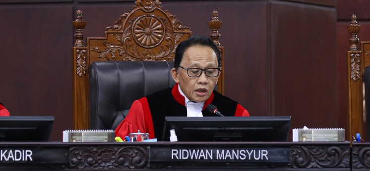 : Hakim Konstitusi Ridwan Mansyur saat memimpin sidang Mahkamah Konstitusi. (Foto: Dok MK)