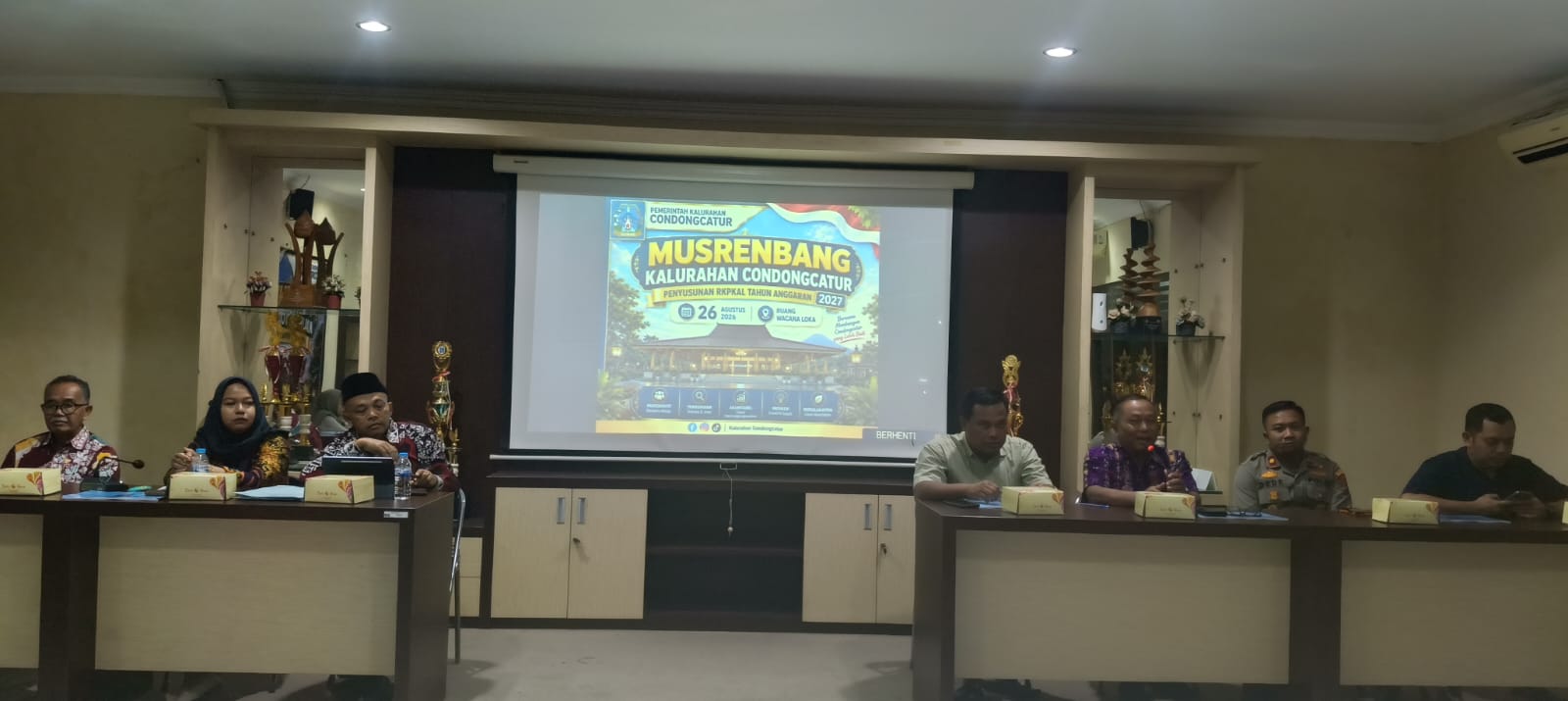 : Perencanaan pembangunan yang inklusif dan terukur merupakan fondasi krusial dalam mewujudkan kesejahteraan masyarakat desa di tengah keterbatasan ruang fiskal. Pemkal Condongcatur resmi merumuskan prioritas RKPKal 2027 melalui Musrenbangkal, Rabu (26/8/2026).