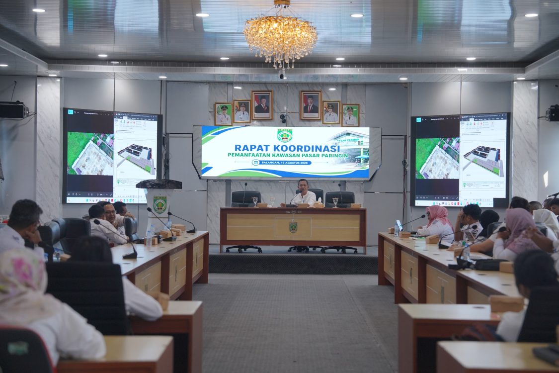 : Pemerintah Kabupaten Balangan mulai membahas rencana pemanfaatan kawasan Pasar Paringin dengan melibatkan sejumlah perangkat daerah terkait dalam rapat koordinasi di Aula Benteng Tundakan, Kantor Bupati Balangan, Paringin Selatan, Rabu (19/8/2026). - Foto: Mc.Balangan
