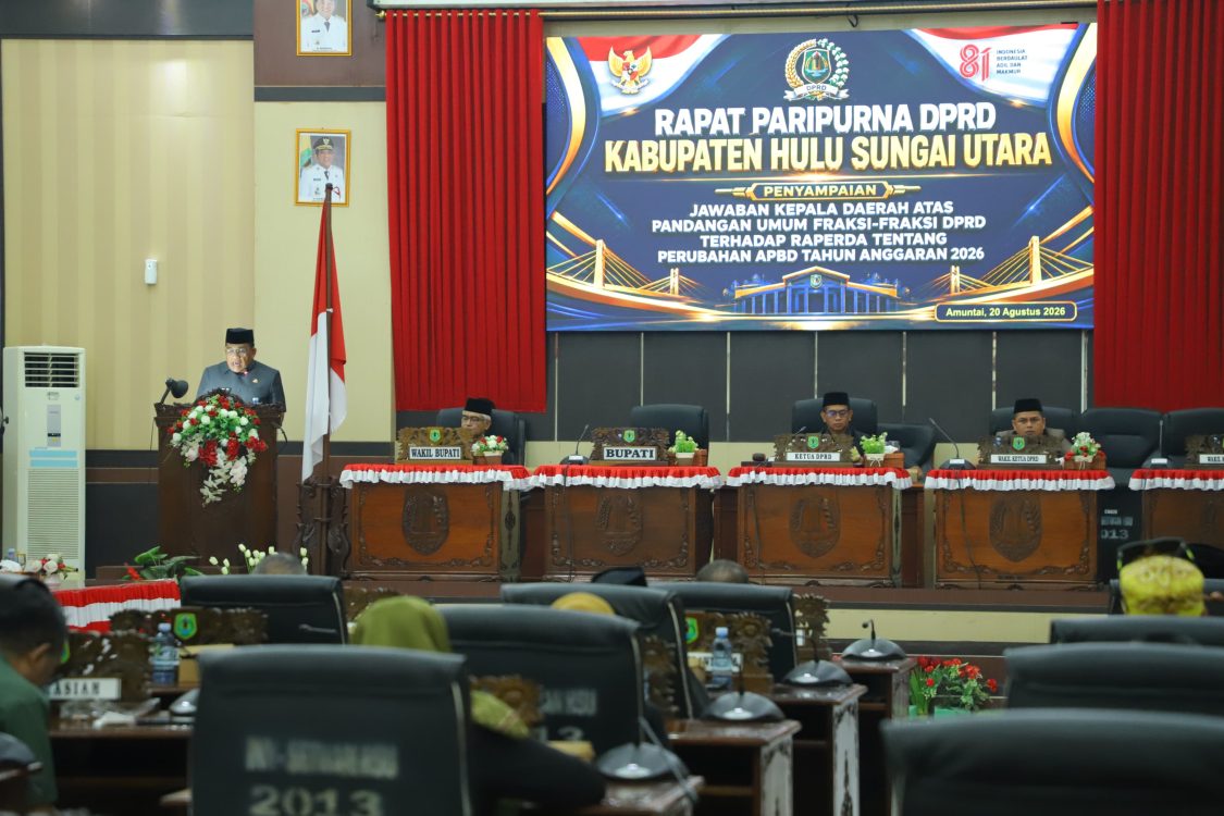 : Rapat Paripurna DPRD HSU dengan agenda Jawaban Kepala Daerah atas Pandangan Umum Fraksi-fraksi DPRD terhadap Raperda tentang Perubahan APBD tahun anggaran 2026 yang dihelat di Gedung DPRD HSU, Kamis (20/8/2026) siang.
