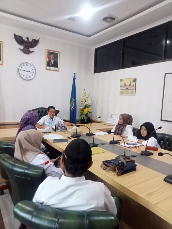 : Pengelolaan dana alokasi khusus yang tepat sasaran serta komitmen kolaborasi lintas sektor merupakan pilar vital dalam memperkuat ketahanan keluarga dan melahirkan generasi berdaya saing global. Pemkab Parigi Moutong ikuti evaluasi DAK KB, Rabu (26/8/2026).