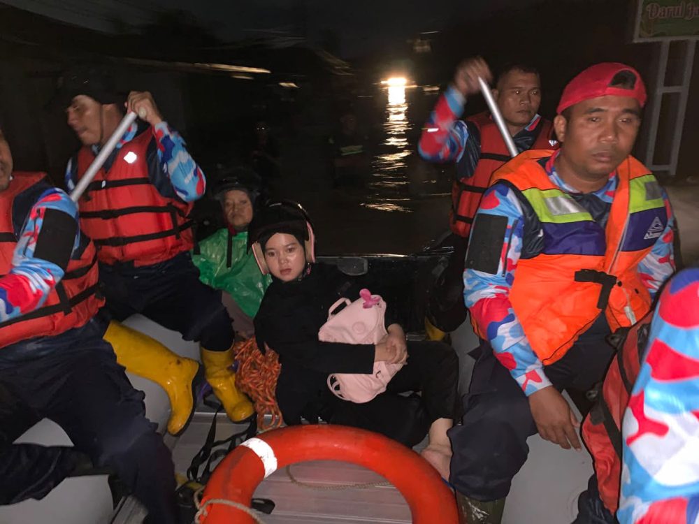 : Warga terdampak banjir berhasil dievakuasi tim gabungan