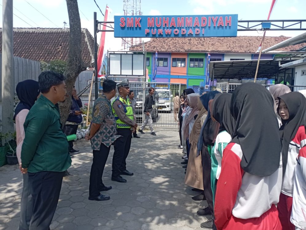 Pentingnya Keselamatan Berlalu Lintas, Satlantas Polres Grobogan Edukasi Pelajar SMK
