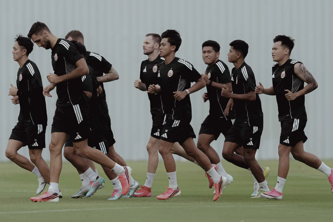 PERSIJA BANGUN FONDASI FISIK DAN TAKTIK DI TC THAILAND