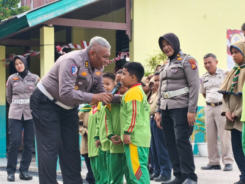 Police Goes to School, Polantas KARIB Edukasi Ratusan Siswa soal Keselamatan Berlalu Lintas