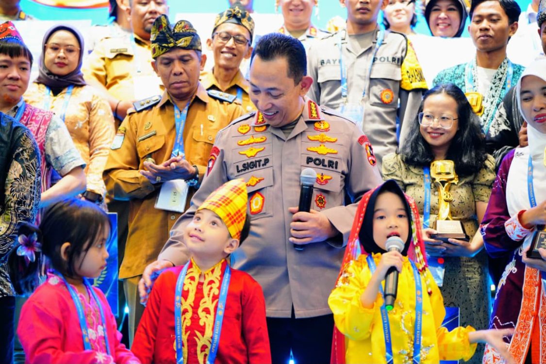 Polisi bagi Anak-Anak: Hadir, Menolong, Melindungi
