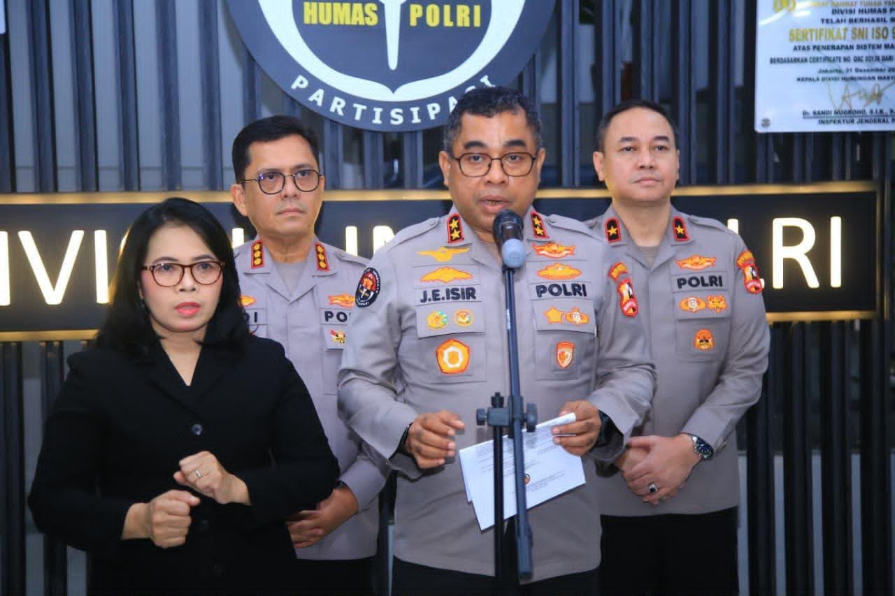Polri Ajak Massa yang Masih Bertahan di DPR Akhiri Kegiatan Secara Tertib