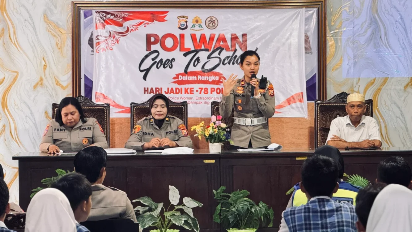 Polwan Polres Ternate Edukasi Pelajar tentang Bahaya Cyberbullying