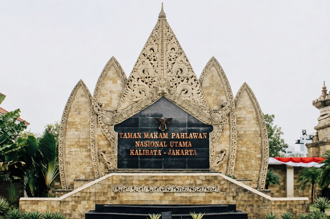 : Taman Makam Pahlawan Nasional Utama Kalibata Jakarta Selatan. (Instagram @jakarta_tourism)