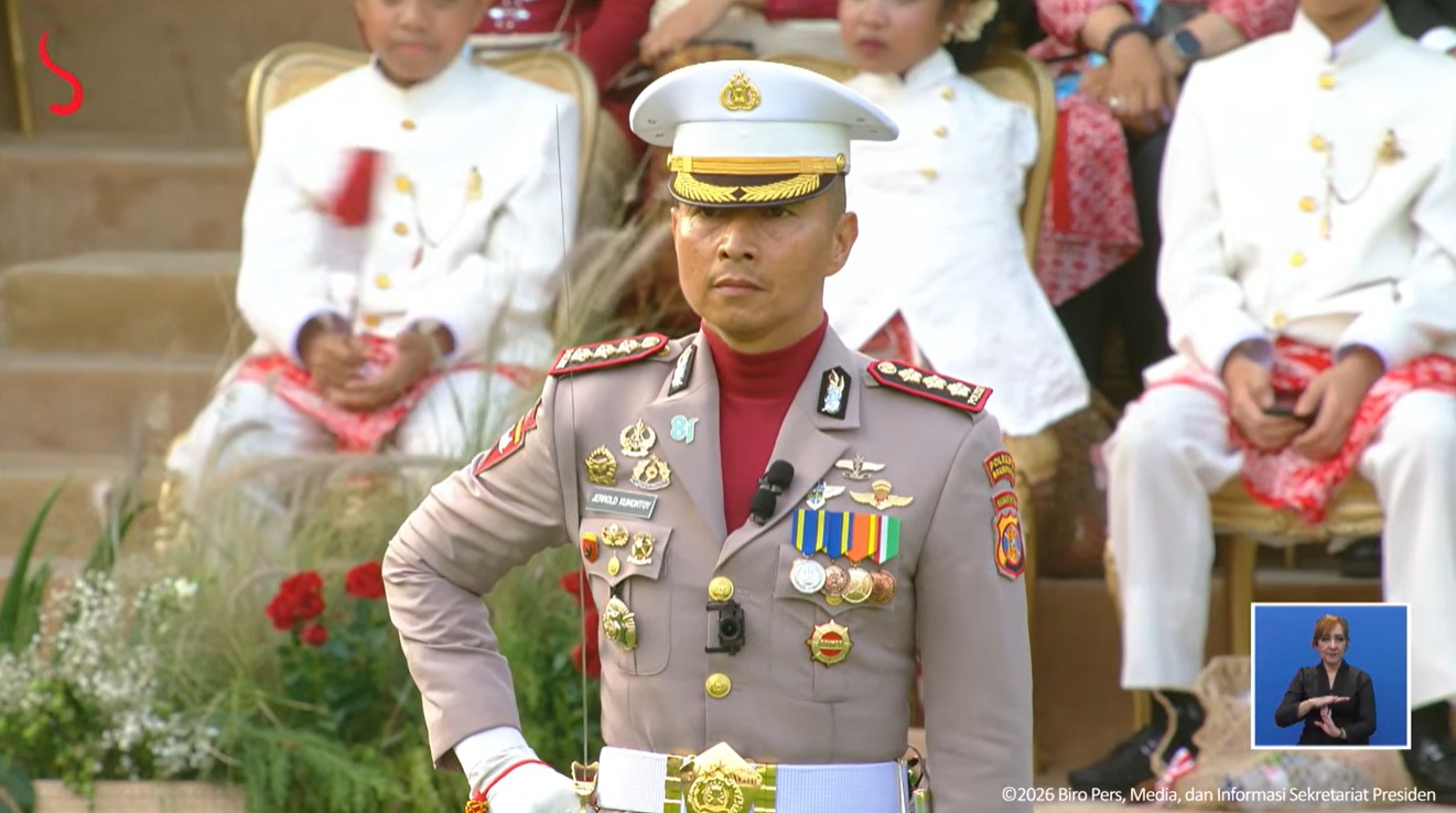 Presiden Puji Tertibnya Upacara Penurunan Bendera, Danup Diminta Langsung Menghadap