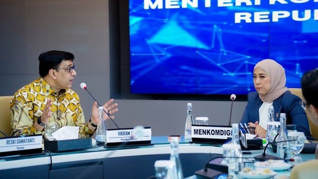 : Menteri Komunikasi dan Digital Meutya Hafid mengatakan pemerintah akan terus mendukung investasi strategis yang memperkuat daya saing digital Indonesia sekaligus memastikan pemanfaatan kecerdasan artifisial berlangsung secara bertanggung jawab, inklusif, dan memberikan nilai tambah bagi perekonomian nasional. (Foto: Humas Kemkomdigi)