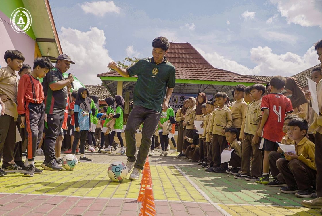 PSS Football Academy Hadir di Acara Meet and Greet PSS bersama SDN Godean 2 Sleman
