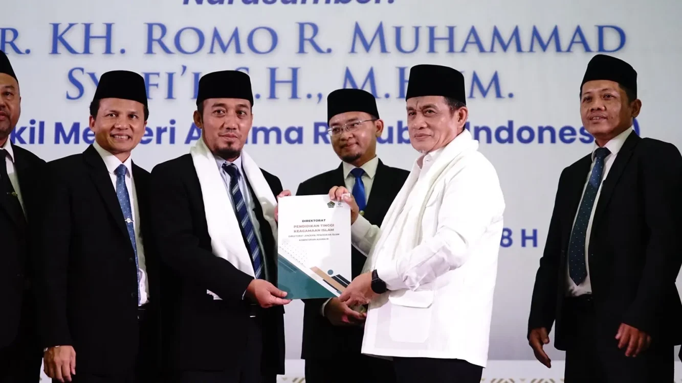 Resmikan S3 Manajemen Pesantren di Darunnajah Jakarta, Wamenag Harap Lahirkan Motor Kemandirian