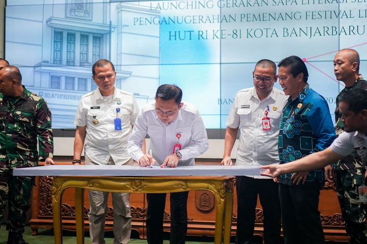 : Sekretaris Daerah Kota Banjarbaru, Sirajoni, dalam Gerakan Sapa Literasi. Foto: Mc.Banjarbaru