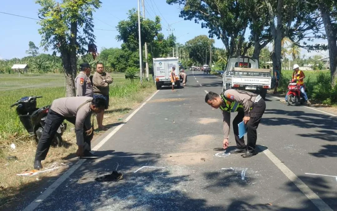Satlantas Banyuwangi Selidiki Kecelakaan Mobil SPPG dan Truk Tronton