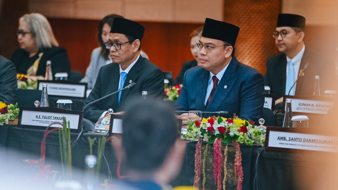 : Wakil Menteri Komunikasi dan Digital Angga Raka Prabowo mengatakan kelompok kerja tersebut akan mempertemukan Kemkomdigi dengan sejumlah counterpart di RRT. Pembahasan juga akan melibatkan ekosistem industri dari kedua negara sehingga kerja sama dapat masuk pada agenda yang lebih konkret. Foto: Humas Kemkomdigi