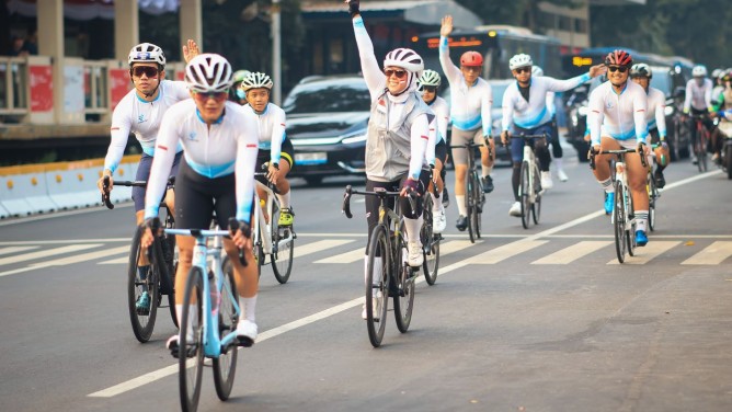 : Menkomdigi Meutya Hafid menyatakan Komdigi Merdeka Ride menjadi salah satu cara untuk merayakan kemerdekaan melalui kegiatan positif yang mempererat kebersamaan. Foto: Humas Kemkomdigi