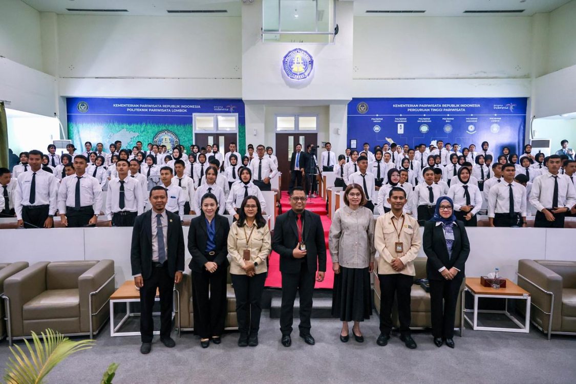 Siaran Pers: Kemenpar Perkuat Daya Saing Talenta Poltekpar Menembus Pasar Kerja Pariwisata Global