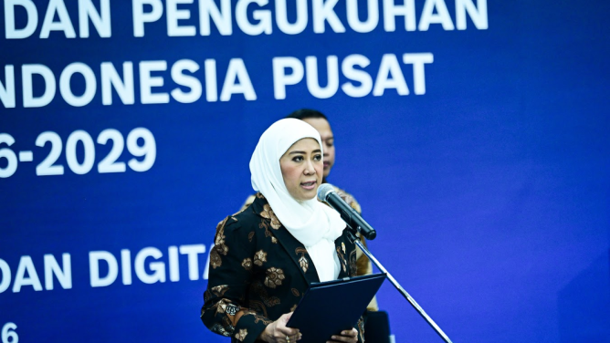 : Menteri Komunikasi dan Digital (Menkomdigi) Meutya Hafid saat memimpin Pengambilan Sumpah Jabatan dan Pengukuhan Anggota KPI Pusat Periode 2026–2029 di Jakarta, Rabu (26/8/2026) menegaskan Komisi Penyiaran Indonesia (KPI) harus mampu beradaptasi dengan perubahan lanskap media sekaligus memastikan penyiaran tetap menjadi ruang publik yang sehat, berkualitas, dan relevan. Foto: Humas Kemkomdigi