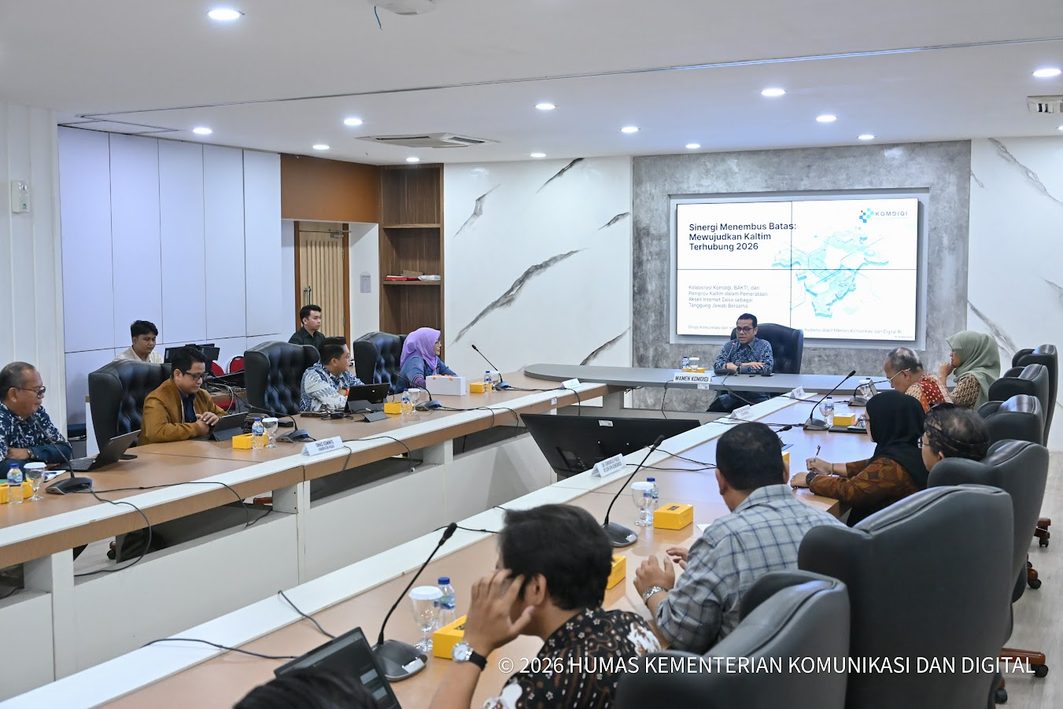 : Wakil Menteri Komunikasi dan Digital Nezar Patria mengatakan Pemerintah akan menentukan teknologi yang paling tepat berdasarkan kondisi lapangan sehingga pembangunan konektivitas menjadi lebih efektif sekaligus mampu menjangkau wilayah yang selama ini sulit memperoleh akses internet. Foto: Humas Kemkomdigi
