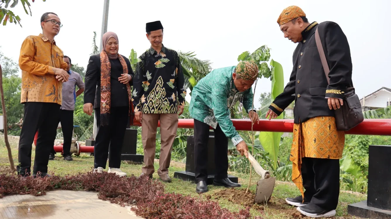 Tanam 17.845 Pohon UIN Siber Persembahkan sebagai Kado Kemerdekaan