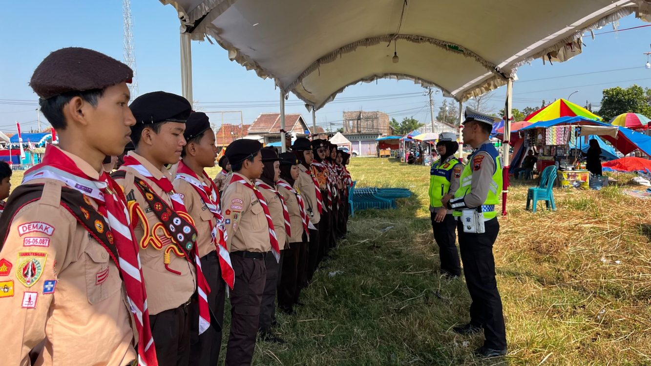 Tanamkan Budaya Tertib Berlalu Lintas Lalu, Satlantas Polres Demak Edukasi Peserta Jambore