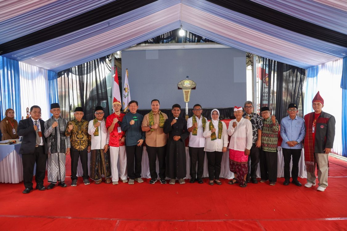 : Harmony Speech Festival Berbasis Dalil Kitab Suci Lintas Agama yang digelar Forum Kerukunan Umat Beragama (FKUB) Kota Serang di Lapangan Gedung Negara Provinsi Banten, Kota Serang, Rabu (19/8/2026)/ (Biro Adpimpro Banten).