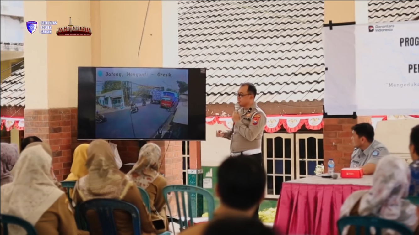 Tekan Angka Kecelakaan, Satlantas Gresik dan Jasa Raharja Sosialisasi Keselamatan Berlalu Lintas di Menganti