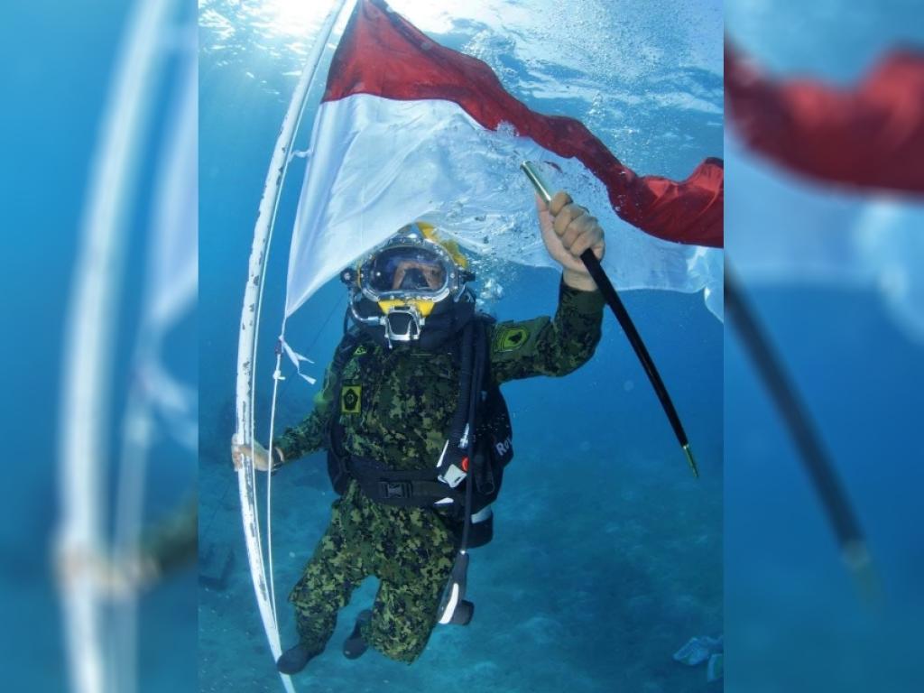 Telusuri Jejak Penyelam TNI AL, Dosen Sejarah UGM Raih Brevet Kehormatan