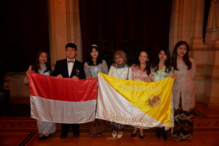 Tim Mahasiswa UGM Raih Penghargaan Internasional Kompetisi Penyelesaian Sengketa Konsensual di Austria