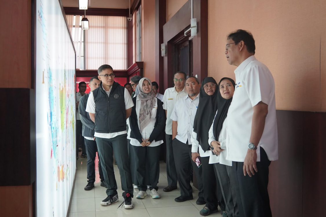 : Menteri Keuangan (Menkeu), Purbaya Yudhi Sadewa saat melakukan kunjungan mendadak ke Kantor Wilayah Direktorat Jenderal Perbendaharaan (Kanwil DJPb) Jawa Barat di Bandung, Senin (24/8/2026). (Foto: Ismadi Amrin/InfoPublik)