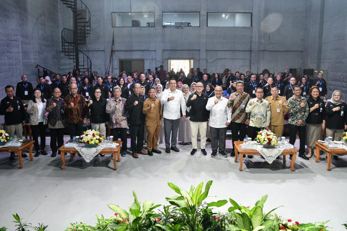 : Wamenkomdigi Angga Raka Prabowo saat membuka Digital Leadership Academy bagi para pimpinan TVRI di Depok, Jawa Barat. (Foto: Humas Kemkomdigi)