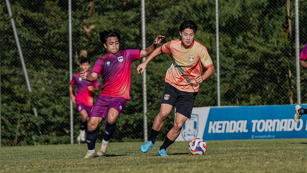 Uji Coba Lawan PSS, Stefan Keeltjes Uji Mental Kendal Tornado FC