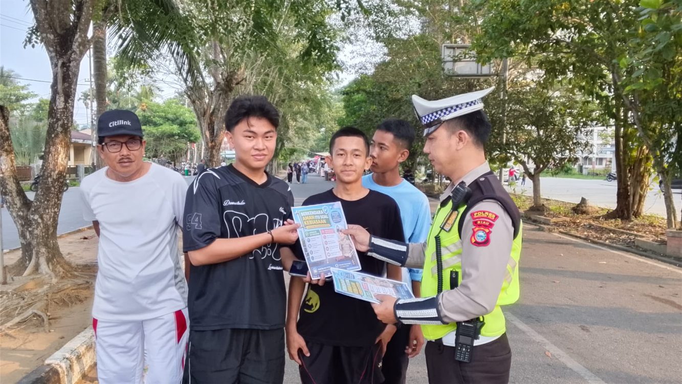 Utamakan Keselamatan, Polantas KARIB Satlantas Inhil Edukasi Warga di CFD Tembilahan