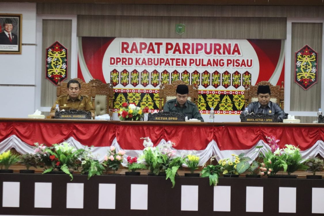 : Penyelarasan payung hukum daerah menjadi langkah krusial untuk menjamin kepastian tata kelola lembaga kemasyarakatan yang transparan dan adaptif. Pemkab bersama DPRD Pulang Pisau membahas usulan pencabutan Perda LPMK, Selasa (18/8/2026).