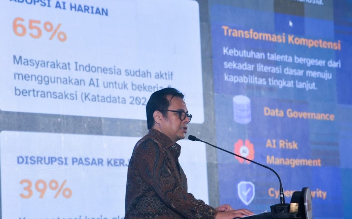: Wamenkomdigi Nezar Patria menyampaikan visionary speech dalam OJK Financial Innovation Day (Digination Day) Tahun 2026 di The Ritz Carlton, Mega Kuningan, Jakarta. (foto: Humas Kemkomdigi)
