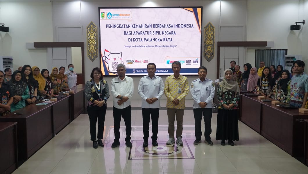 : Wakil Wali kota Palangka Raya, Achmad Zaini saat membuka Pelatihan Peningkatan Kemahiran Berbahasa Indonesia bagi ASN Pemerintah Kota Palangka Raya, di Aula Peteng Karuhei II Kantor Wali Kota Palangka Raya, Rabu (26/8/2026). - Foto: Mc.Palangka Raya