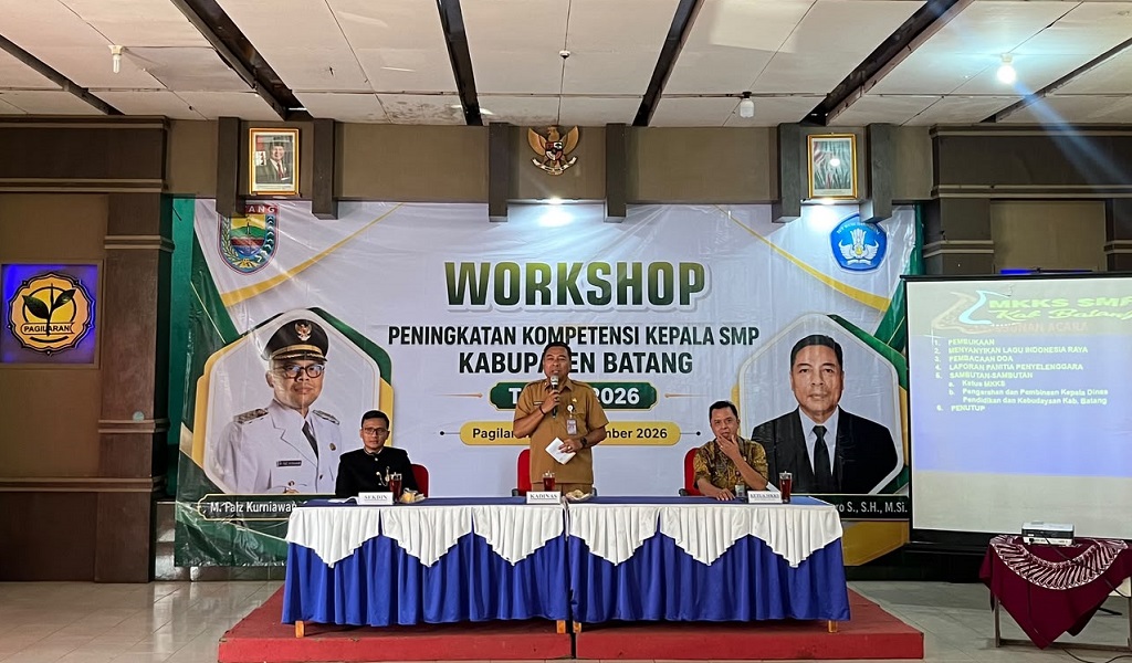 : Diskdikbud Batang menggelar pembekalan bagi kepala sekolah SMP se-Kabupaten Batang, di Aula Agrowisata Pagilaran, Kabupaten Batang.