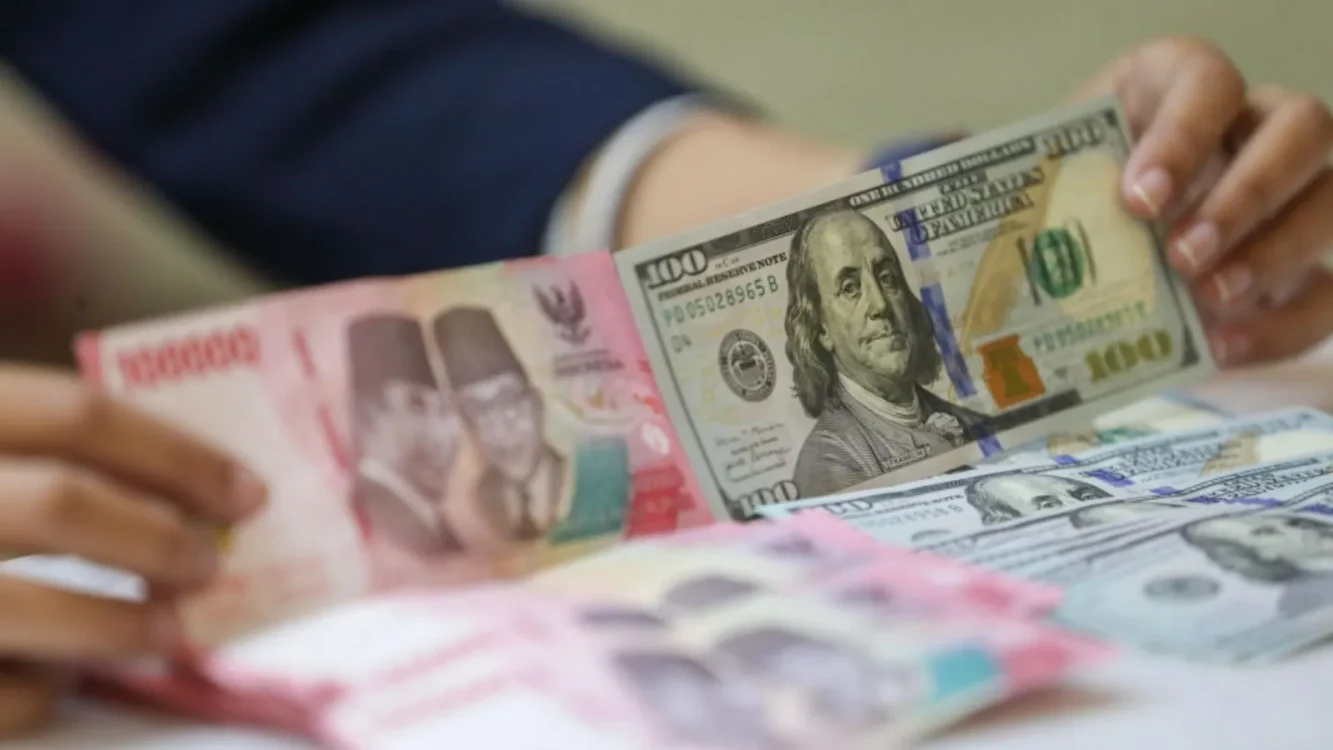 Rupiah Indonesia Hari Ini Tertekan Bersama Mata Uang Asia,