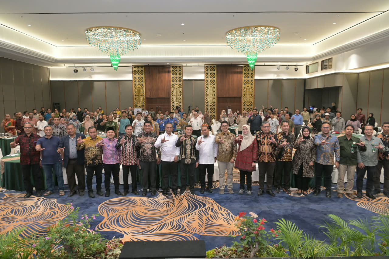 : Wakil Gubernur Aceh Fadhlullah (Dek Fadh) menghadiri Kick-Off Program Result Based Payment (RBP) REDD+ Green Climate Fund (GCF) Output 2 Provinsi Aceh di Muraya Hotel, Banda Aceh, Kamis (24/9/2026).