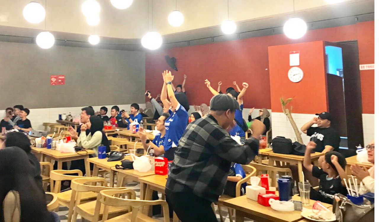 Balad Nobar Biru Mangprang Di Wingz O Wingz Supratman