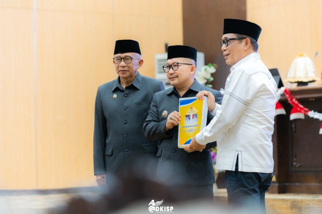: Pengantar Nota Keuangan Rancangan Perubahan Anggaran Pendapatan dan Belanja Daerah Kabupaten Banggai Tahun Anggaran 2026 pada Rapat Paripurna DPRD Kabupaten Banggai