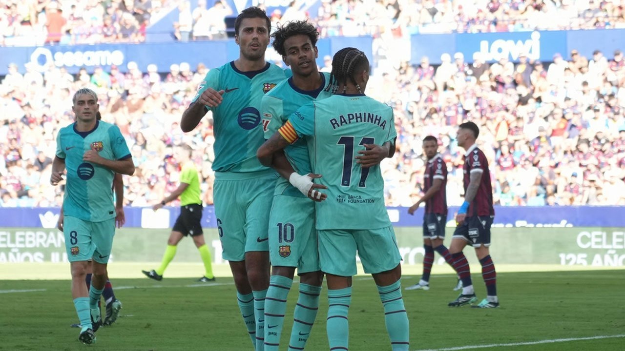 Barcelona Taklukkan Levante 4-2 Kokoh Dipuncak La Liga